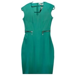 Elegant Green Sleeveless Dress